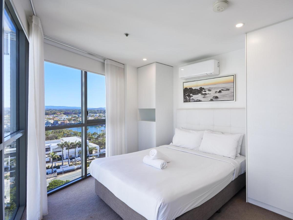 Apartment Serain Residences On Surfers