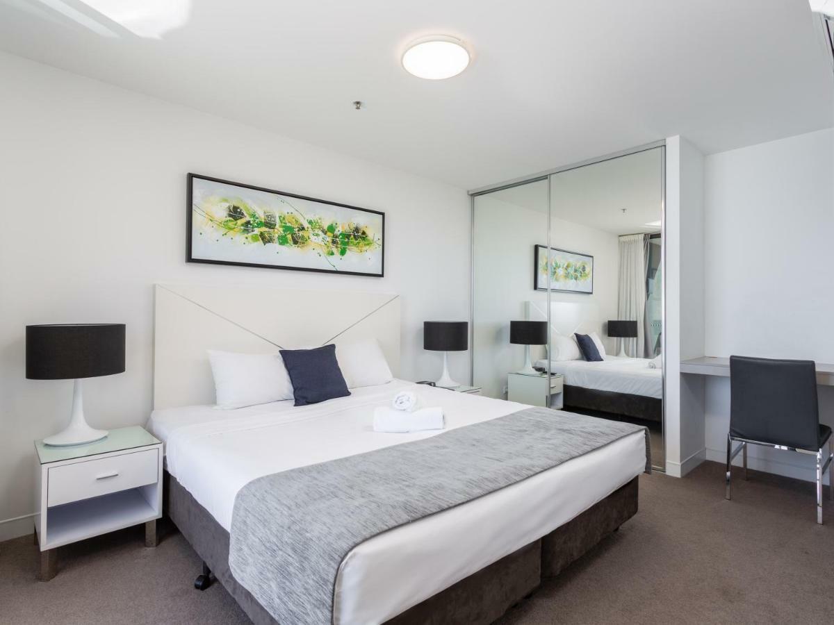 Serain Residences On Surfers * Gold Coast